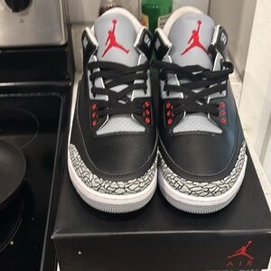 Jordan retro 3 black cement/fire red size 12